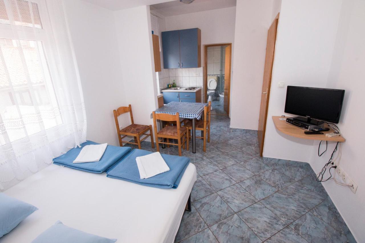 Omis - Michy Apartments ภายนอก รูปภาพ