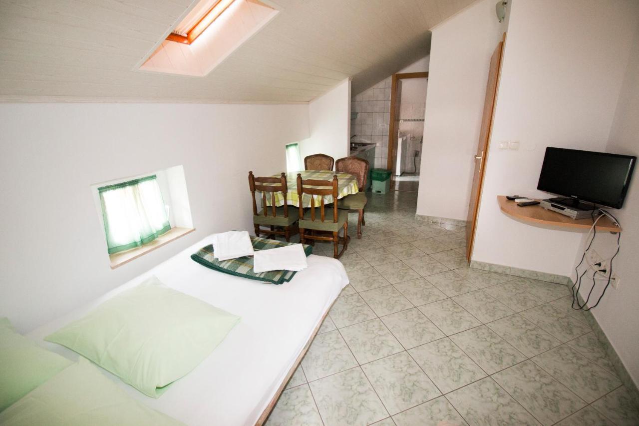 Omis - Michy Apartments ภายนอก รูปภาพ