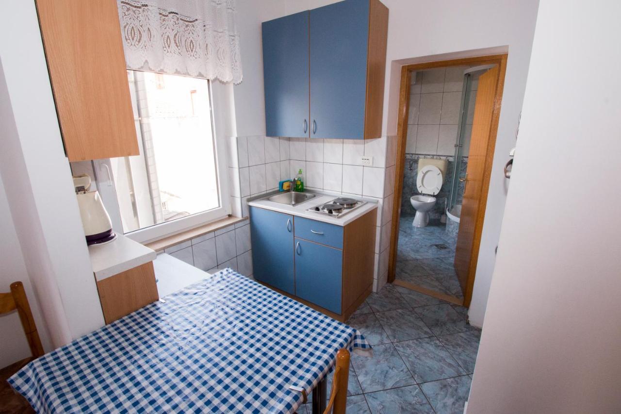 Omis - Michy Apartments ภายนอก รูปภาพ